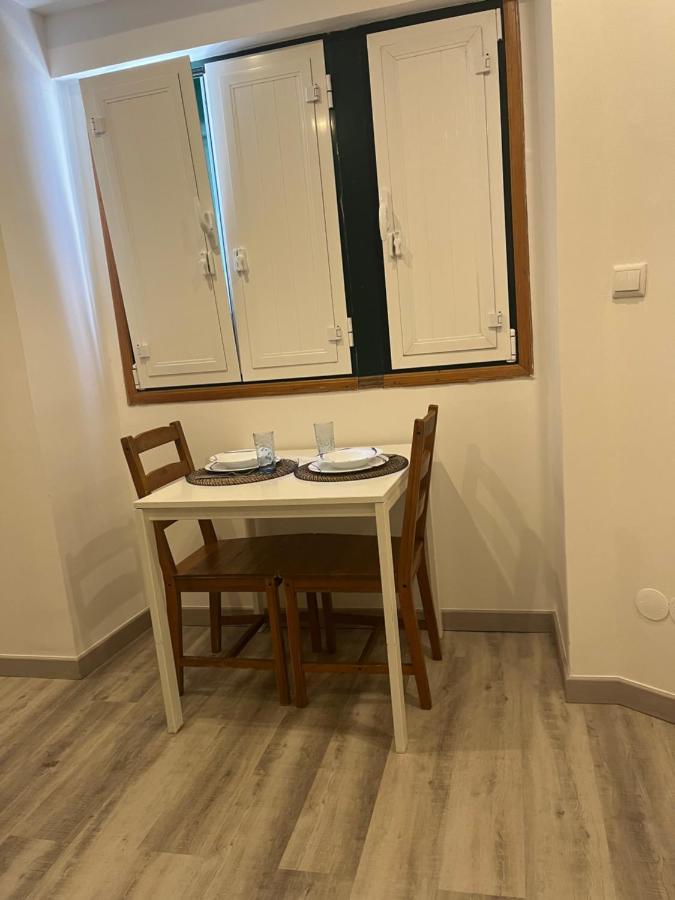 Perfect Studio Rossio Apartment Lisbon Bagian luar foto